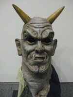 8月1日の妖怪マスク「手伝鬼」。(c)2005「妖怪大戦争」製作委員会