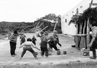 「小人の饗宴」 (c)WERNER HERZOG FILM