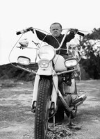 「小人の饗宴」 (c)WERNER HERZOG FILM