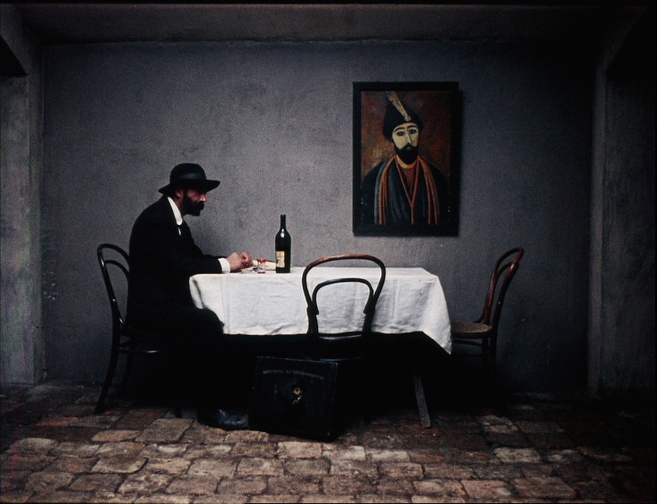 放浪する画家の半生をつづった「ピロスマニ」、37年ぶりに日本再上映