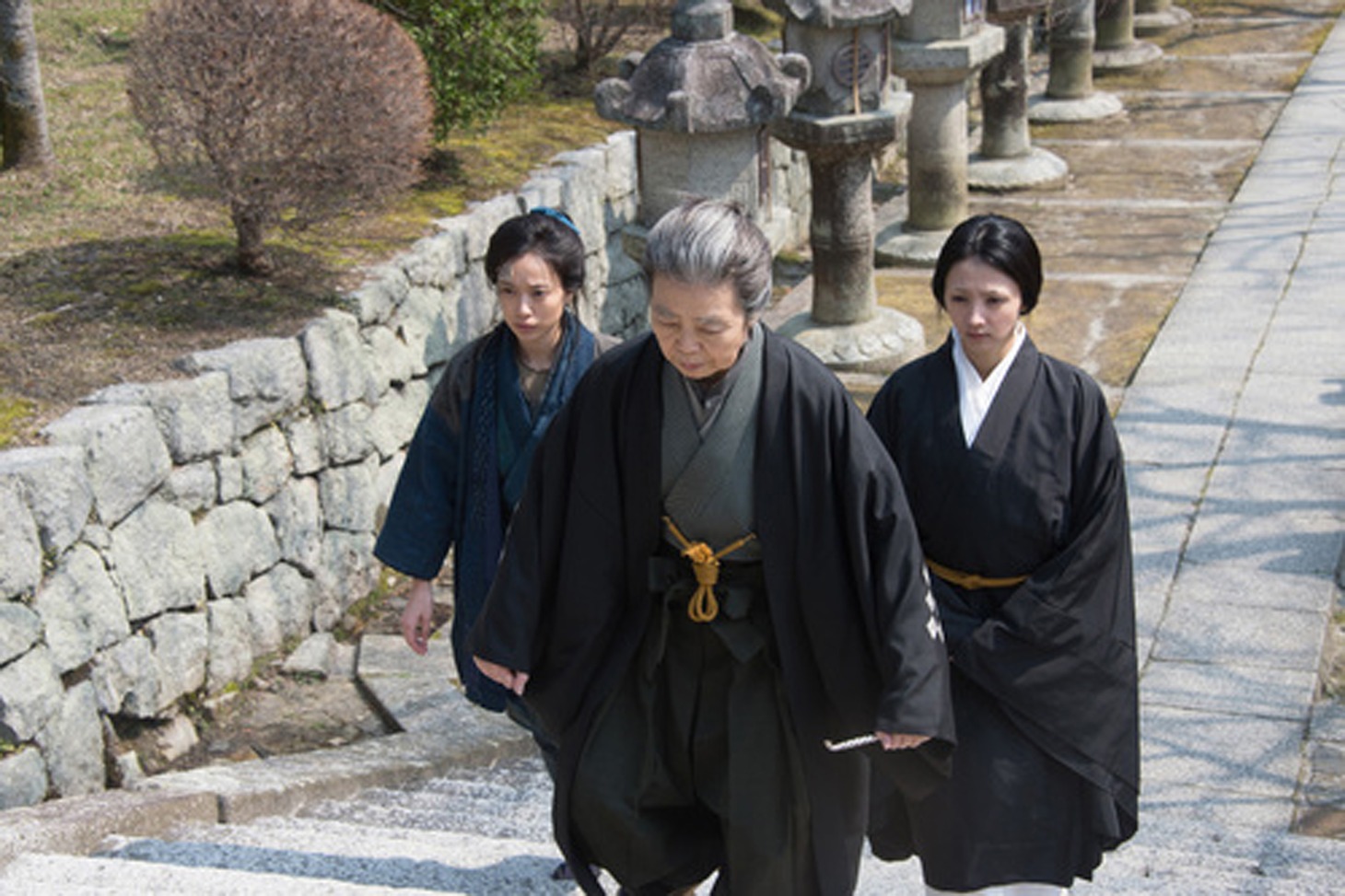 「駆込み女と駆出し男」 (c)2015「駆込み女と駆出し男」製作委員会