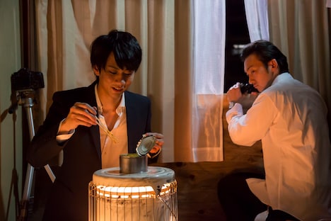 「張り込みメシ」 (c)トキメディアワークス