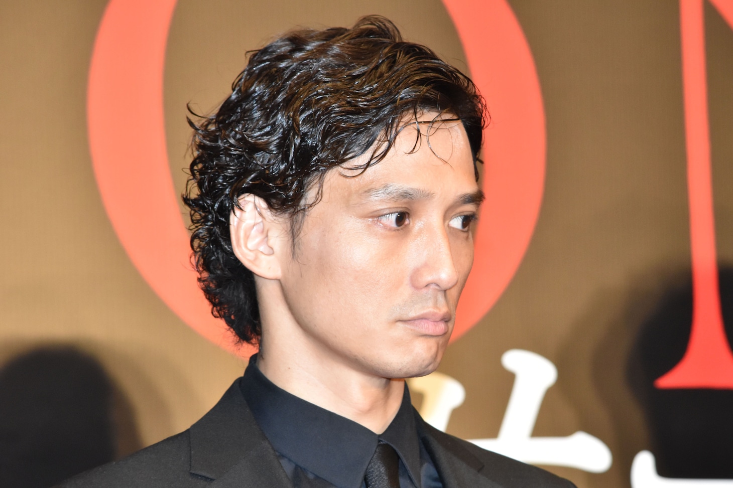 土屋アンナ演じる麻美を殴るシーンで役に入り込みすぎ、監督に何度も「平手で」と注意されたがグーで殴り続けたことが暴露された安藤政信。