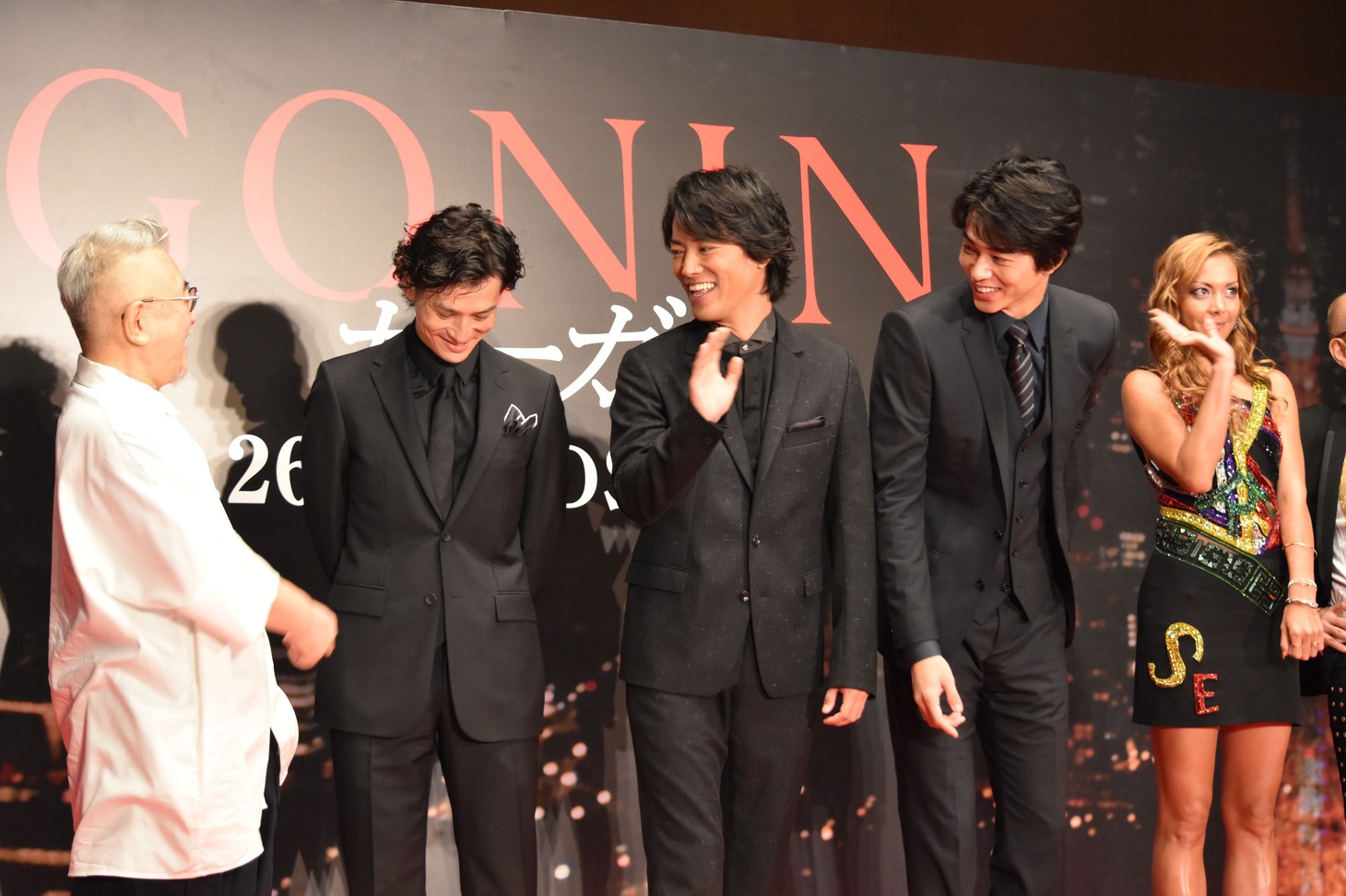 「GONIN サーガ」完成報告会見の様子。