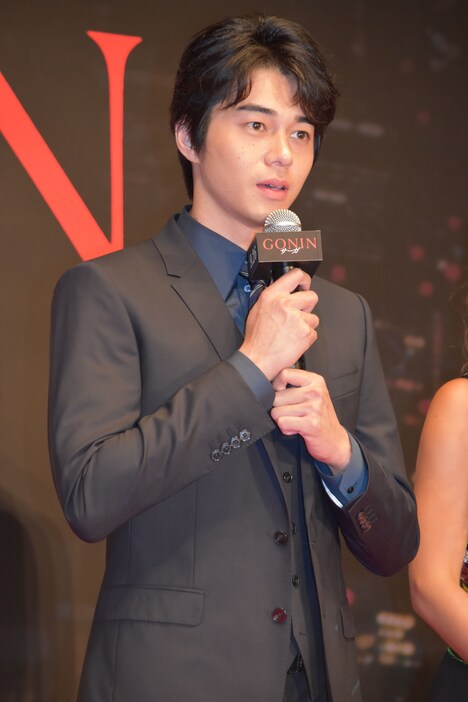 自分が演じた久松勇人と同じく、「普段は怒ることはないが、家族を傷つけられたり動物がいじめられているのを見るとたがが外れてしまうかもしれない」と話した東出昌大。