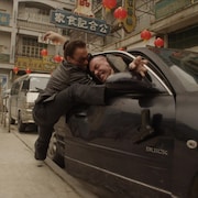 「俺の腎臓を返せ!」ヴァン・ダムが闇組織相手に大暴れ、予告編で開脚披露