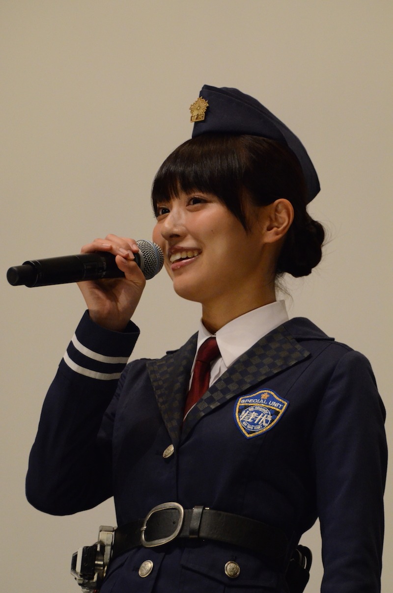 内田理央