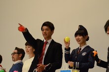 竹内涼真、内田理央。