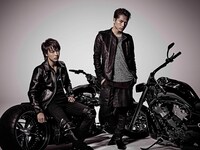 「HiGH＆LOW」で雨宮兄弟を演じるEXILE TAKAHIRO、登坂広臣。(c)HiGH&LOW製作委員会