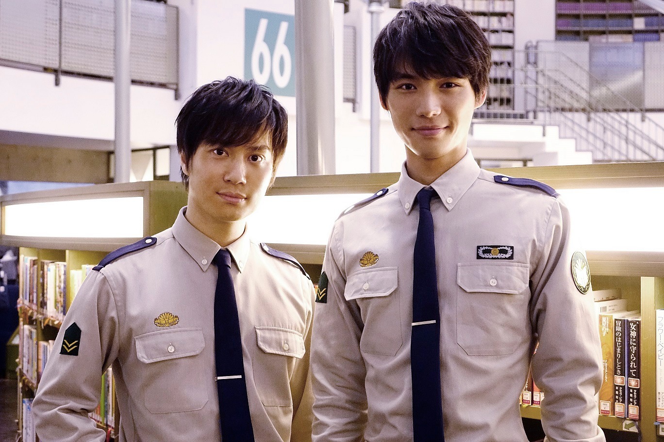 「図書館戦争 THE LAST MISSION」にて共演を果たした鈴木達央（左）、福士蒼汰（右）。(c)2015 “Library Wars -LM-” Movie Project