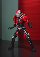 「S.H.Figuarts 仮面ライダー超デッドヒートドライブ」 (c)石森プロ・テレビ朝日・ADK・東映