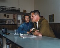 「インヒアレント・ヴァイス」 (c)2014 Warner Bros. Entertainment Inc., Interactivecorp Films, LLC and RatPac-Dune Entertainment LLC.