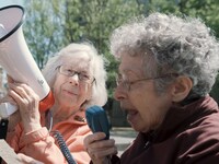 「シャーリー＆ヒンダ ウォール街を出禁になった2人」 Faction Film(c)2013