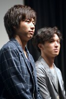 荒井敦史とのキスシーン秘話を嬉々として話した池岡亮介。