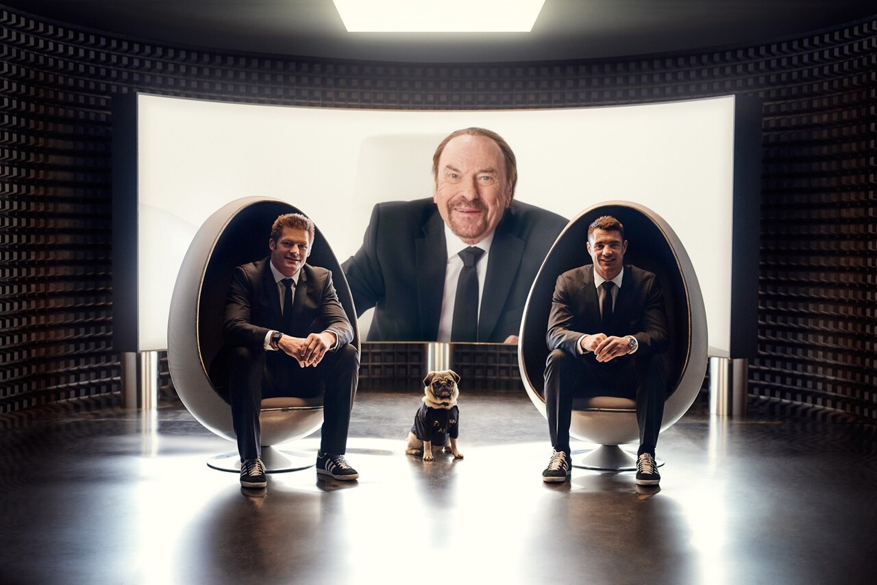 左からオールブラックス所属選手のリッチー・マコウ、ダン・カーター。