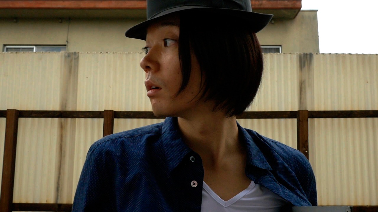「××× KISS KISS KISS」より、「初恋」。(c)film bandit