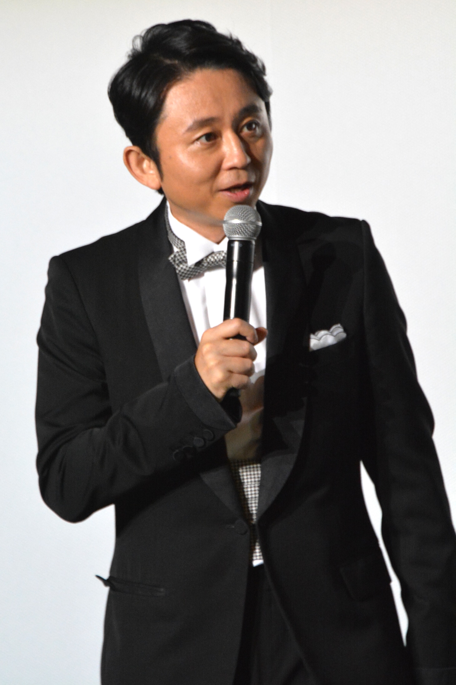 有吉弘行