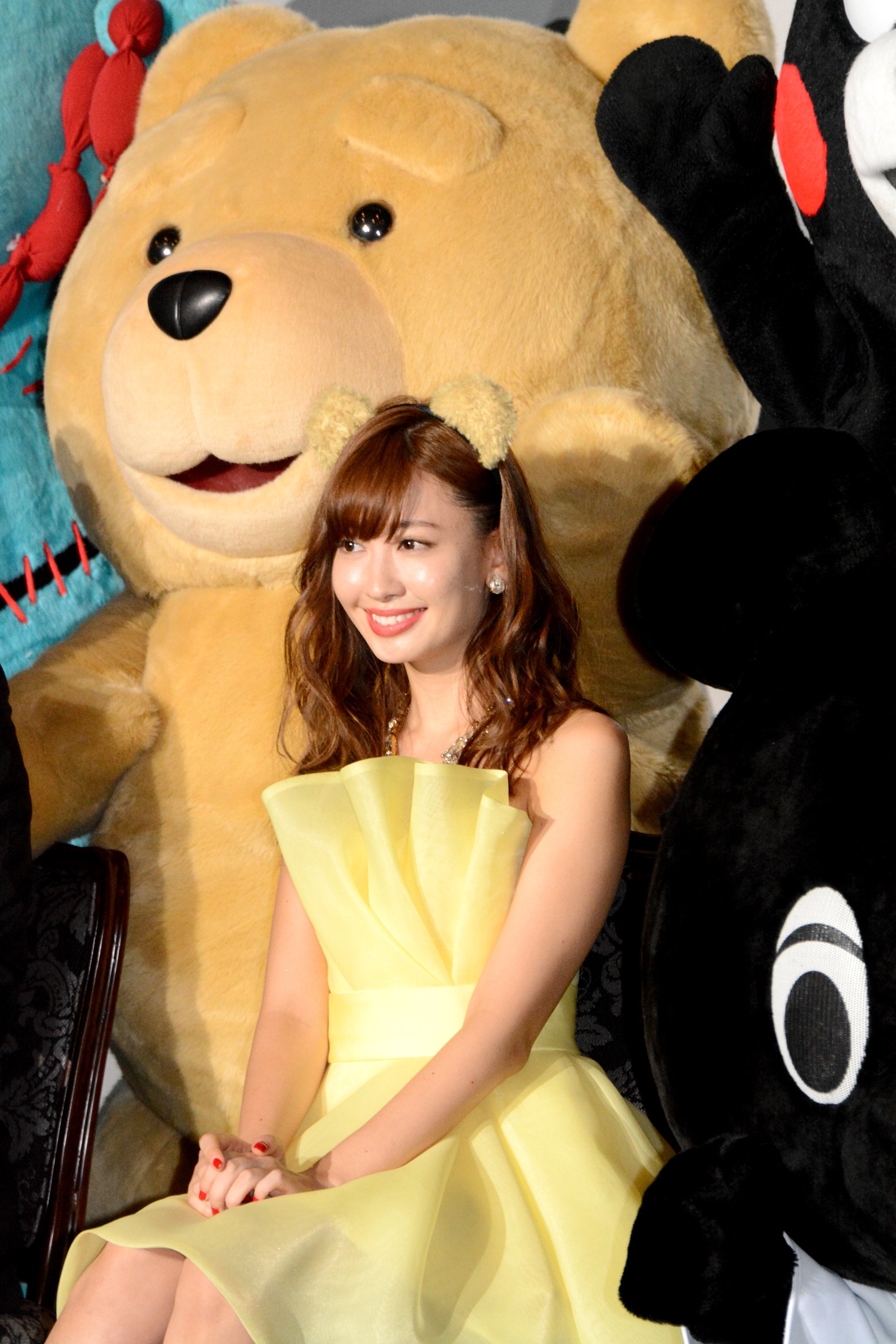テッドもふもふファンクラブ代表の小嶋陽菜。