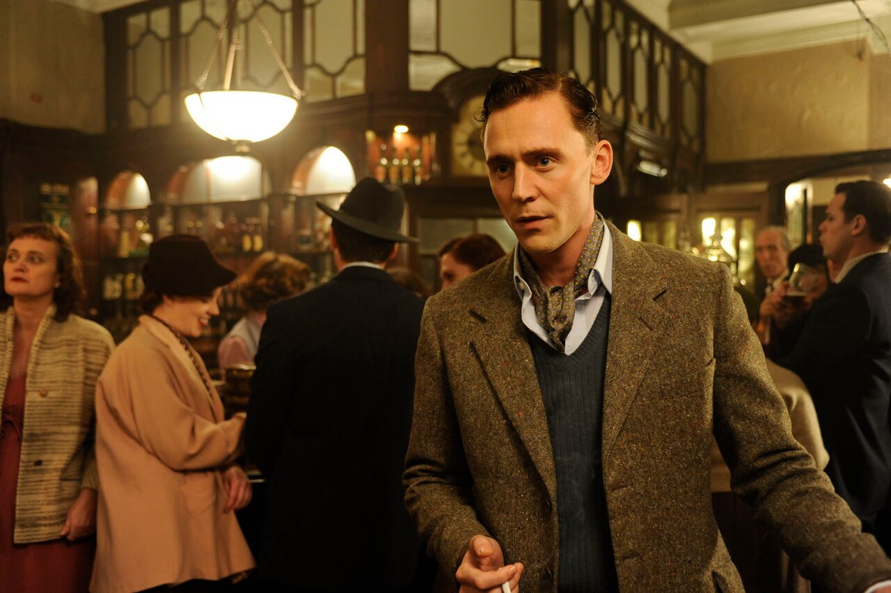 「愛情は深い海の如く」 (c)Copyright MMXI Deep Blue Sea Productions Limited and UK Film Council