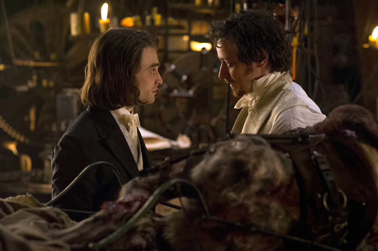 「Victor Frankenstein（原題）」より、左からダニエル・ラドクリフ、ジェームズ・マカヴォイ。（写真提供：20TH CENTURY FOX / Allstar Picture Library / ゼータイメージ）