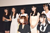 「女子の事件は大抵、トイレで起こるのだ。」劇場版2部作の初日舞台挨拶の様子。