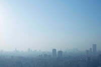 「西北西」 (c)「西北西」