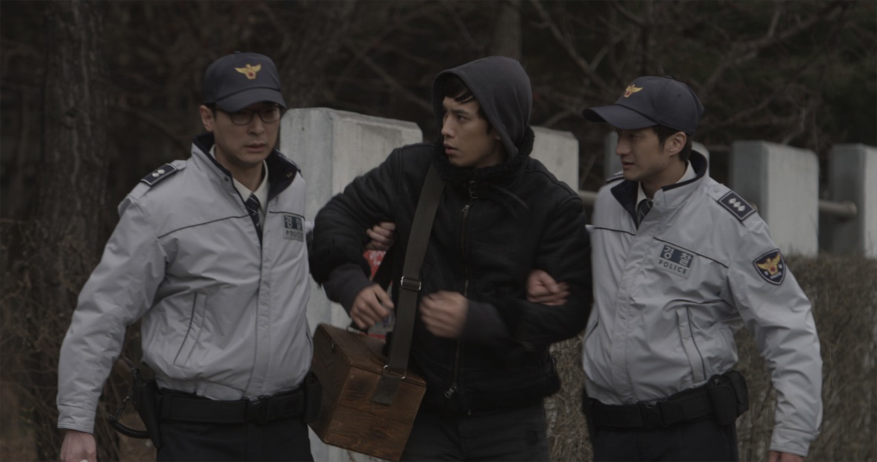 「鰻の男」 (c)2014 KIM Ki-duk Film. All Rights Reserved.