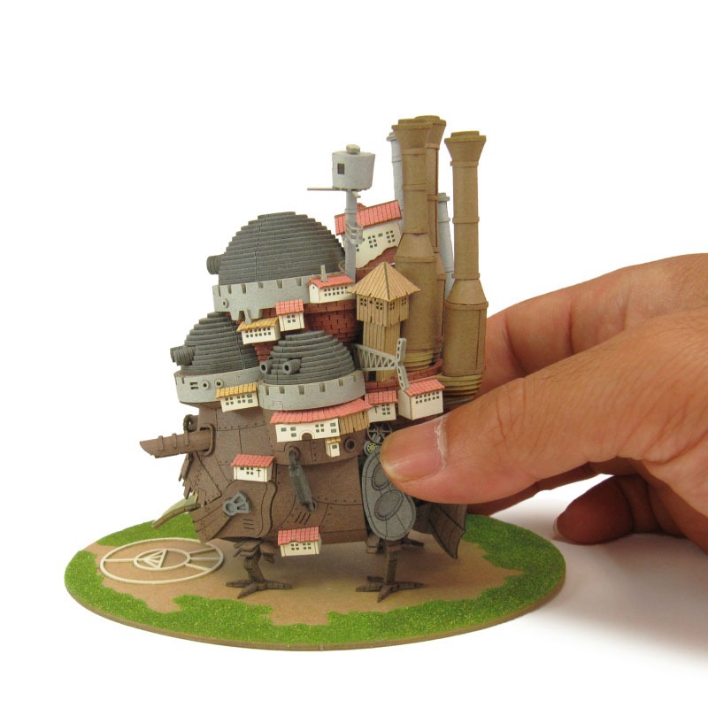 【ハウルの城】ハウルの動く城（1万3608円） (c)2004 二馬力・GNDDDT
