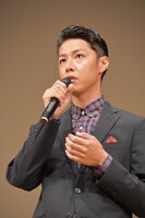 「何か足りないと思ったら、デカブルーの『相棒って言うな！』のセリフだったので、最後に聞けて安心した」と話すさいねい龍二。