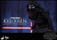 【ムービー・マスターピース】「スター・ウォーズ／フォースの覚醒」カイロ・レンの1/6スケール可動式フィギュア。