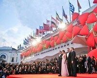 第72回ヴェネツィア国際映画祭にて、「ブラック・スキャンダル」ワールドプレミアの様子。(c)KAZUKO WAKAYAMA