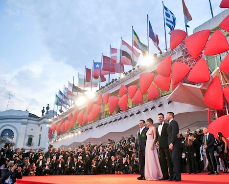 第72回ヴェネツィア国際映画祭にて、「ブラック・スキャンダル」ワールドプレミアの様子。(c)KAZUKO WAKAYAMA