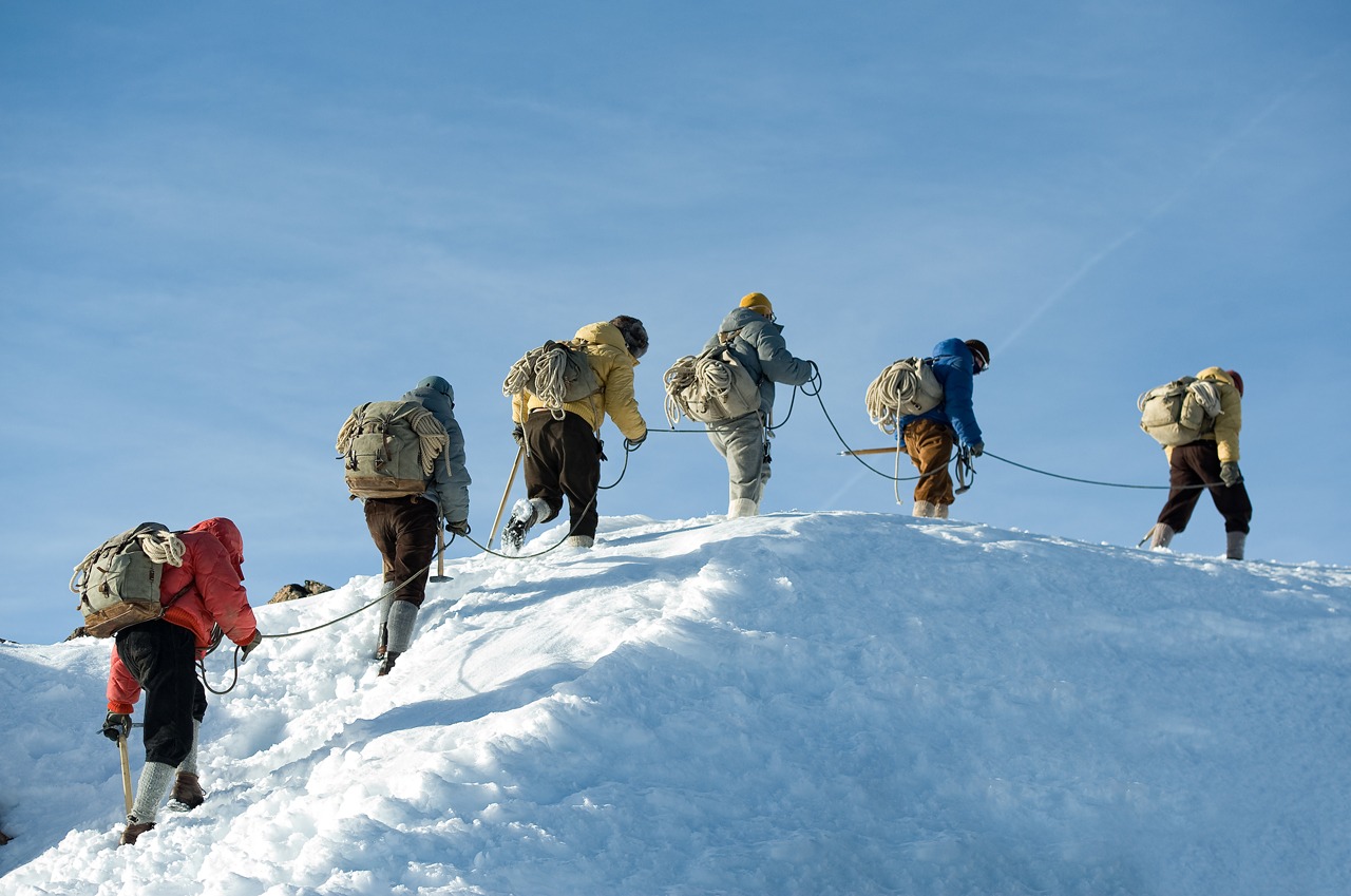 「K2～初登頂の真実～」 (c)2012 REDFILM, RAI Fiction & TERRA INTERNATIONALE FILMPRODUKTIONEN GmbH
