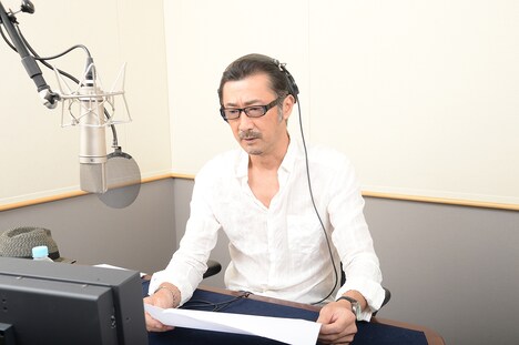 番宣CMの収録を行う大塚明夫。
