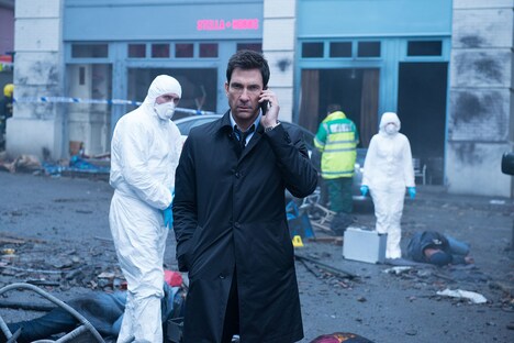 「サバイバー」 (c)2015 SURVIVOR PRODUCTIONS, INC. ALL RIGHTS RESERVED.