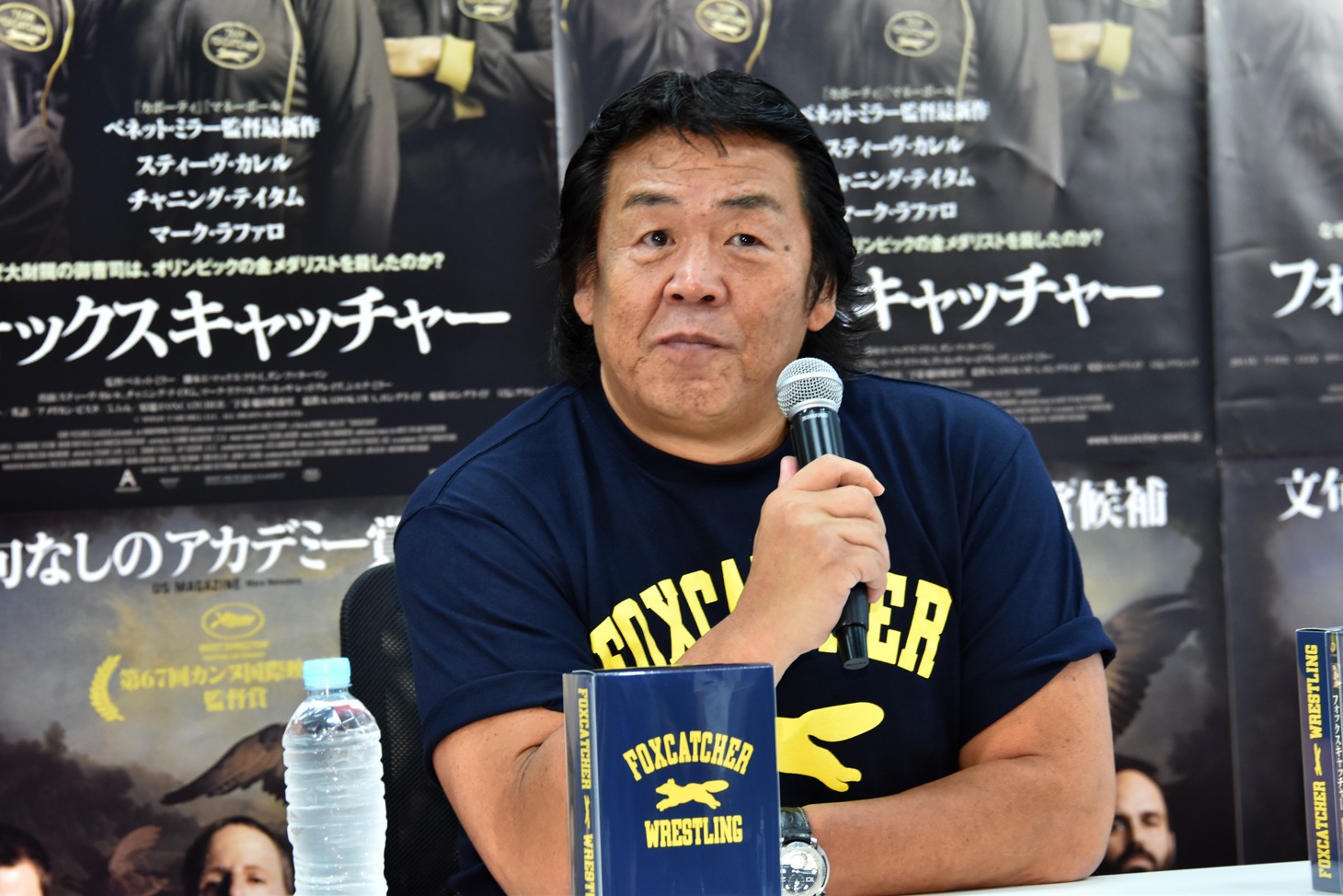 「フォックスキャッチャー」DVD発売記念イベントにて、記者の質問に耳を傾ける長州力。