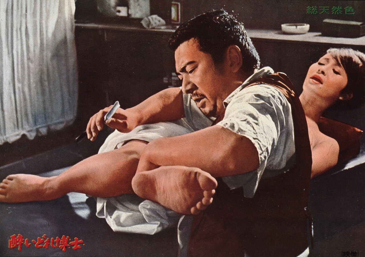 勝新が焼酎ぶっかけ、ドスでオペ！「酔いどれ博士」シリーズ3作を特集上映