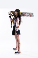 「血まみれスケバンチェーンソー」主演の内田理央。(c)2016三家本礼・KADOKAWA刊/VAP