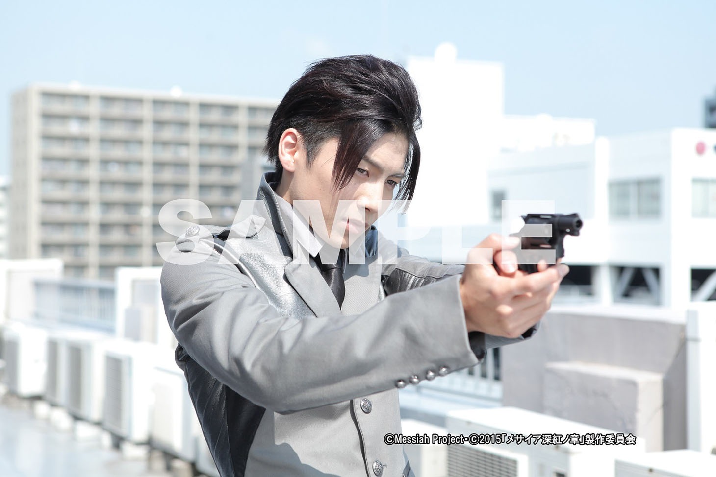 「メサイア-深紅ノ章-」前売り特典生写真 (c)Messiah Project・(c)2015「メサイア深紅ノ章」製作委員会