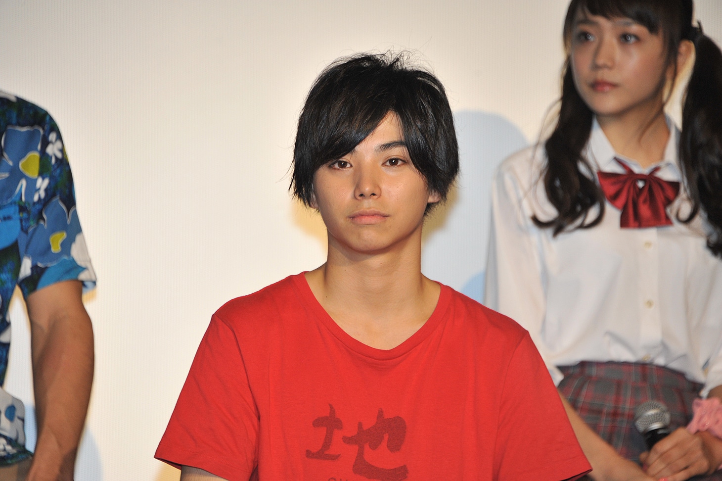 村上虹郎