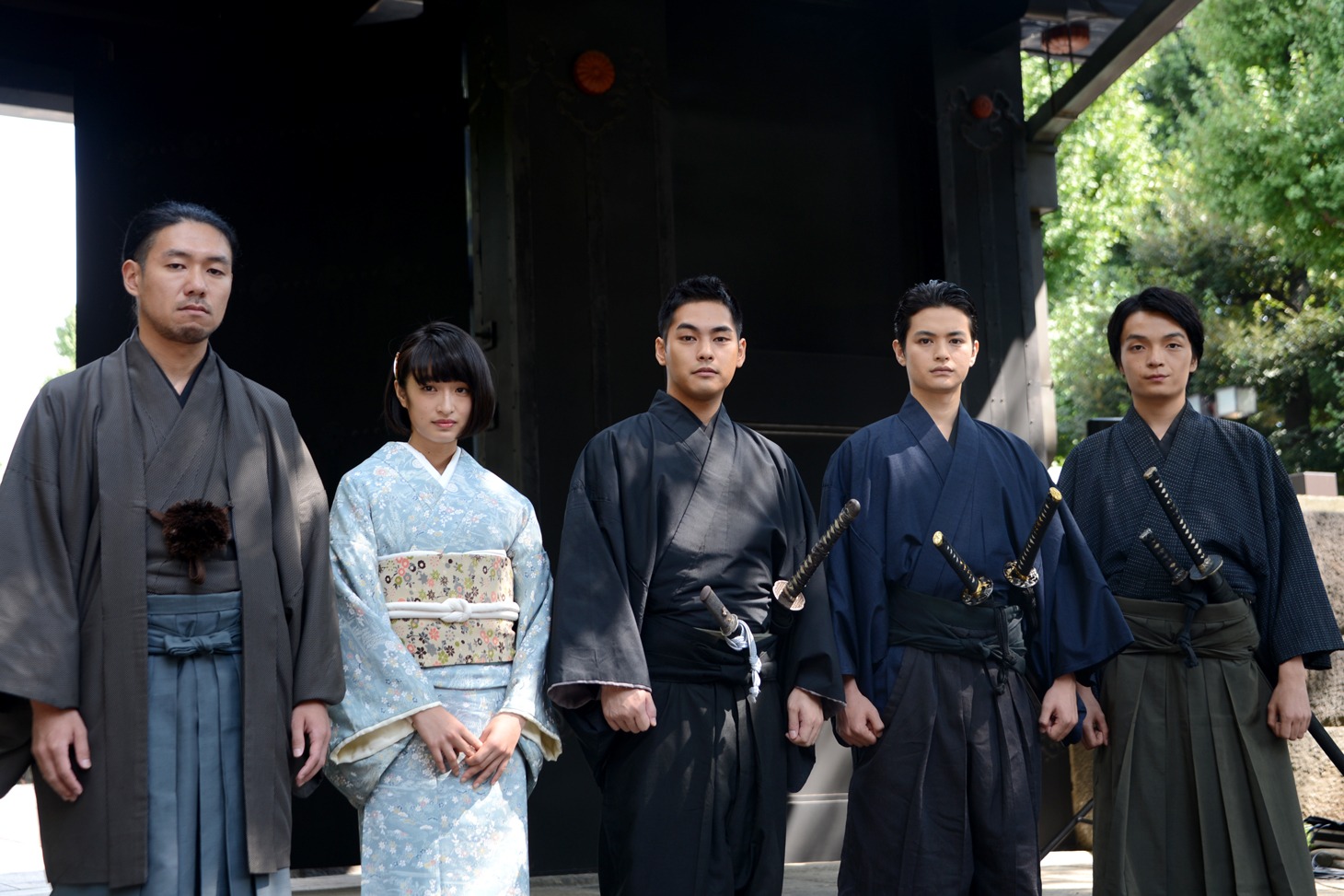 左から小林達夫、門脇麦、柳楽優弥、瀬戸康史、岡山天音。