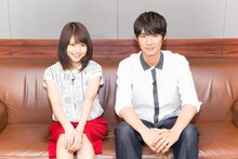 「ストロボ・エッジ」ビジュアルコメンタリー収録現場にて。左から有村架純、福士蒼汰。