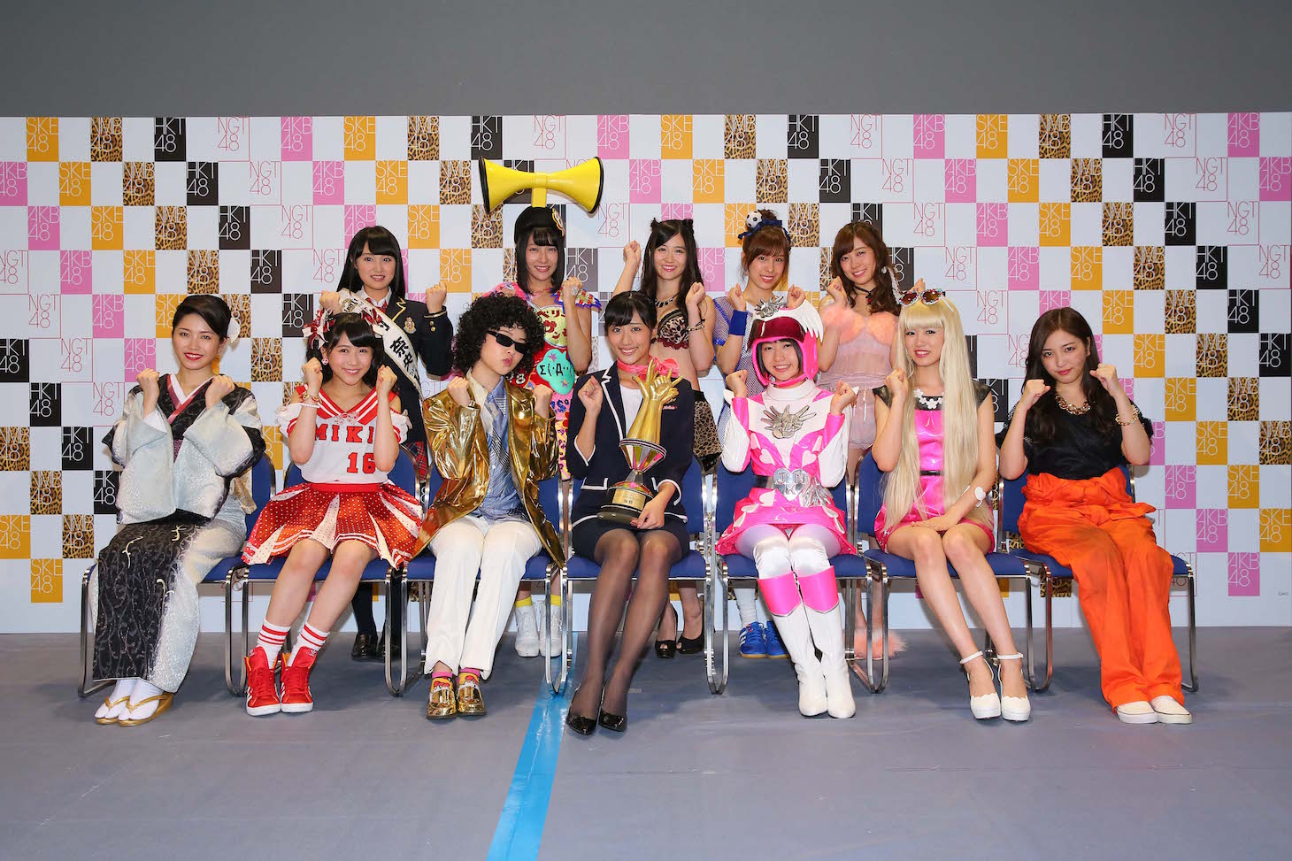 「AKB48グループ じゃんけん大会 2015」の様子。(c)AKS