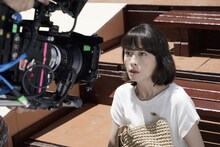 「TOO YOUNG TO DIE! 若くして死ぬ」撮影現場での宮沢りえ。