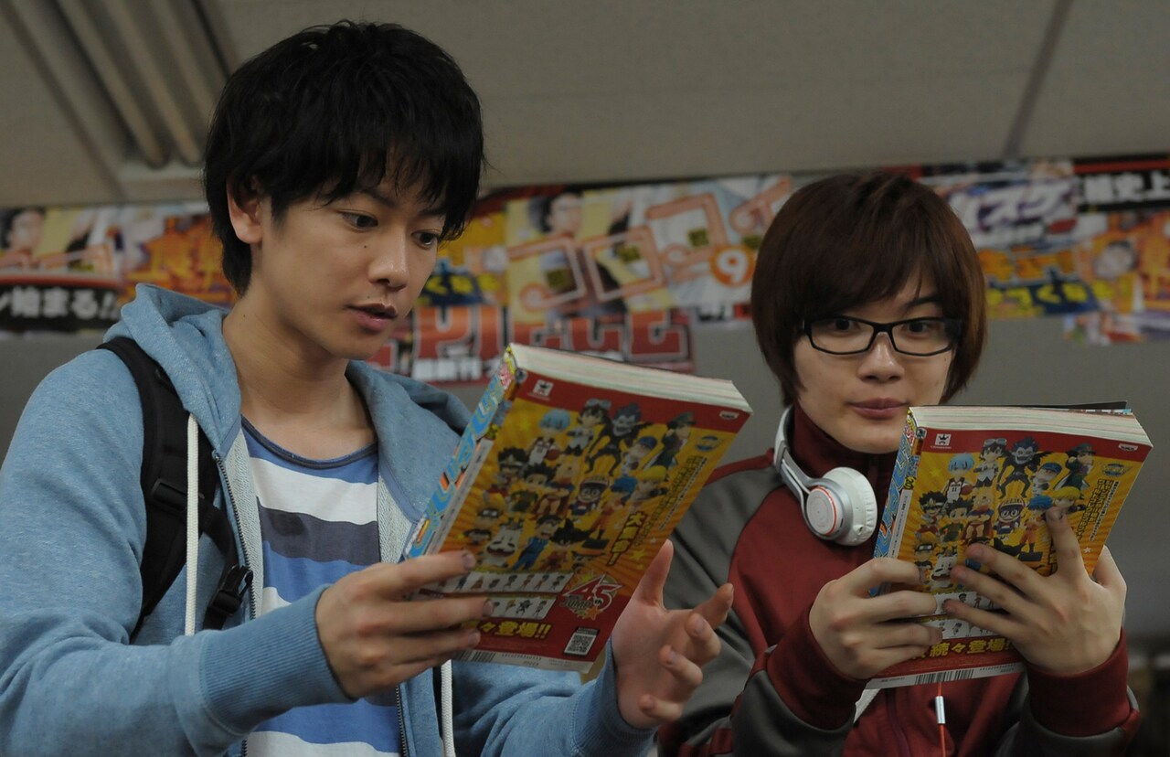 佐藤＆神木と生電話できる!?「バクマン。」特番が放送、本編映像チラ見せも