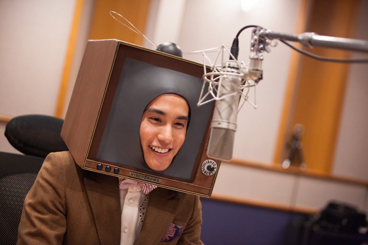 “テレビ男”と超常現象好き女子の奇妙な同棲生活描く「春子超常現象研究所」予告編