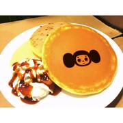 タリーズコーヒーの「チェブラーシカパンケーキ」（680円）。1日20個限定。