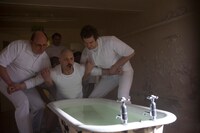 「ブロンソン」 (c)Red Mist Distribution Limited 2008