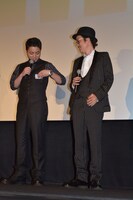 舞台挨拶の様子。