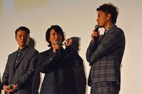 舞台挨拶の様子。